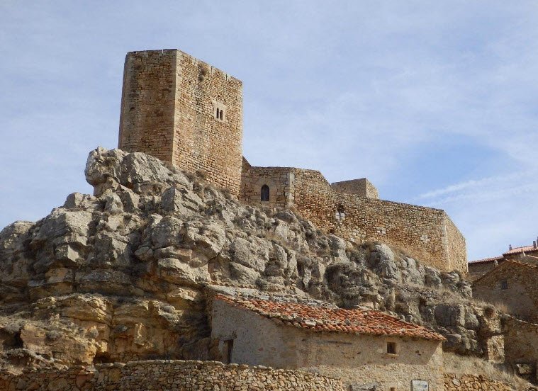 Castillo de Puertomingalvo, Spain